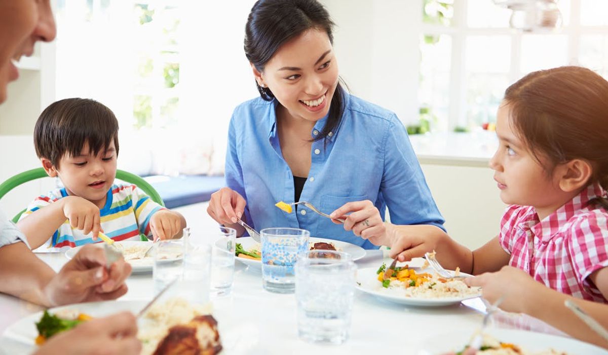 Toddler Dinnertime and Parent’s Work Schedule